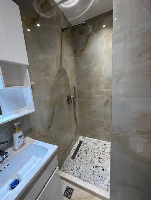 Studio City Center تيرانا المظهر الخارجي الصورة